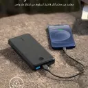 انكر PowerCore 20000 charging a compatible Samsung Galaxy smartphone